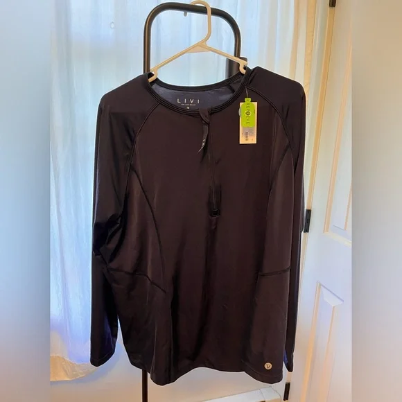 Livi Active Rash Guard - Picture 1 of 3